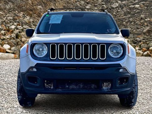 Used 2016 Jeep Renegade Sport w/ Power & Air Group image 3