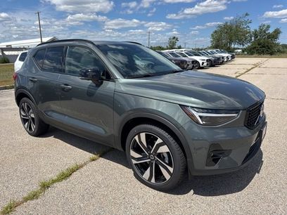 New 2026 Volvo XC40 B5 Ultra w/ Protection Package Premier