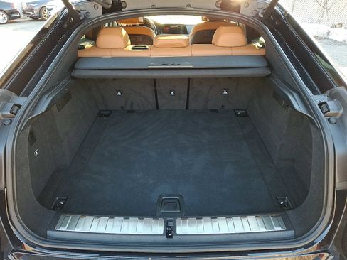 Used 2023 BMW X6 xDrive40i w/ M Sport Package image 28