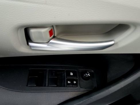 Certified 2021 Toyota Corolla LE w/ Carpet Mat Package (TMS) FWD image 23