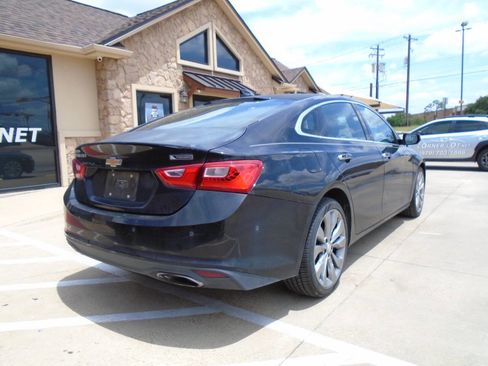 Used 2018 Chevrolet Malibu Premier w/ Premier Sun and Wheel Package FWD image 6