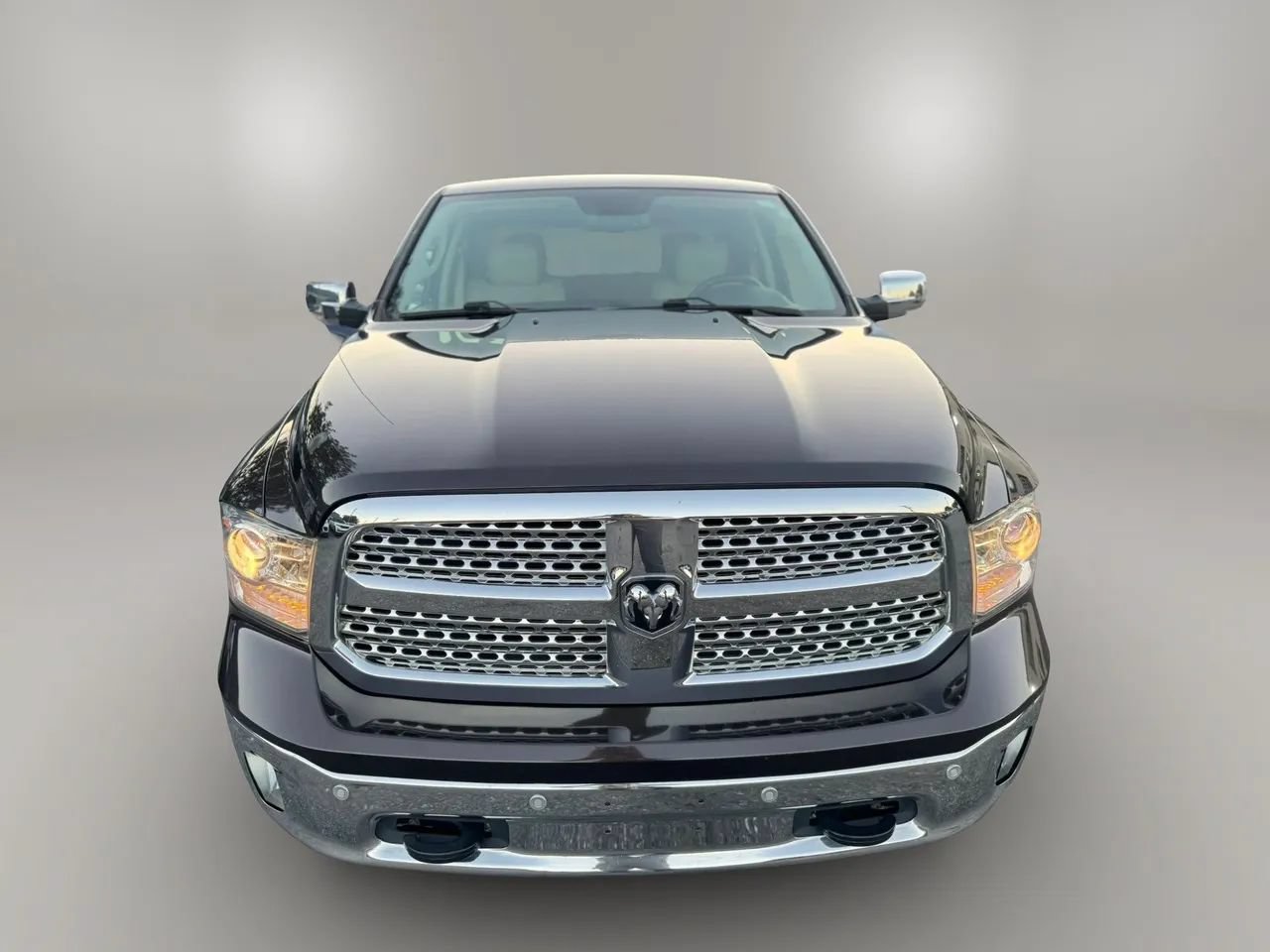 Used 2017 RAM 1500 Laramie w/ Convenience Group AWD/4WD image 2