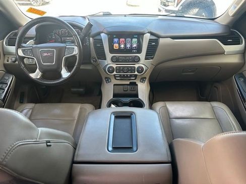 Used 2018 GMC Yukon SLT w/ Premium Edition image 10