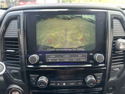 Used 2021 Nissan Titan PRO-4X w/ Pro-4x Utility Package AWD/4WD image 12