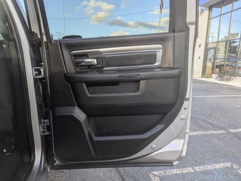 Used 2021 RAM 1500 Warlock AWD/4WD image 32