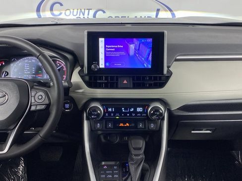 Used 2025 Toyota RAV4 XLE image 13