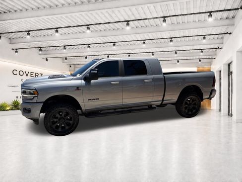 Used 2024 RAM 2500 Laramie w/ Night Edition AWD/4WD image 5