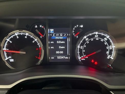 Used 2022 Toyota 4Runner Limited AWD/4WD image 14