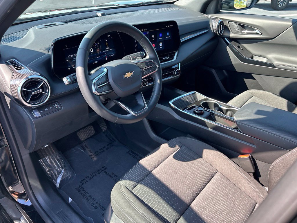 Used 2026 Chevrolet Equinox LT AWD/4WD image 19