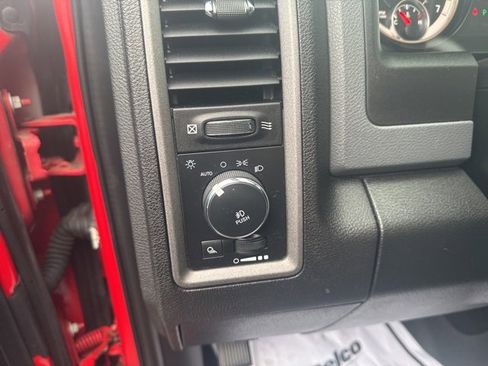 Used 2017 RAM 1500 Express w/ Express Value Package image 20