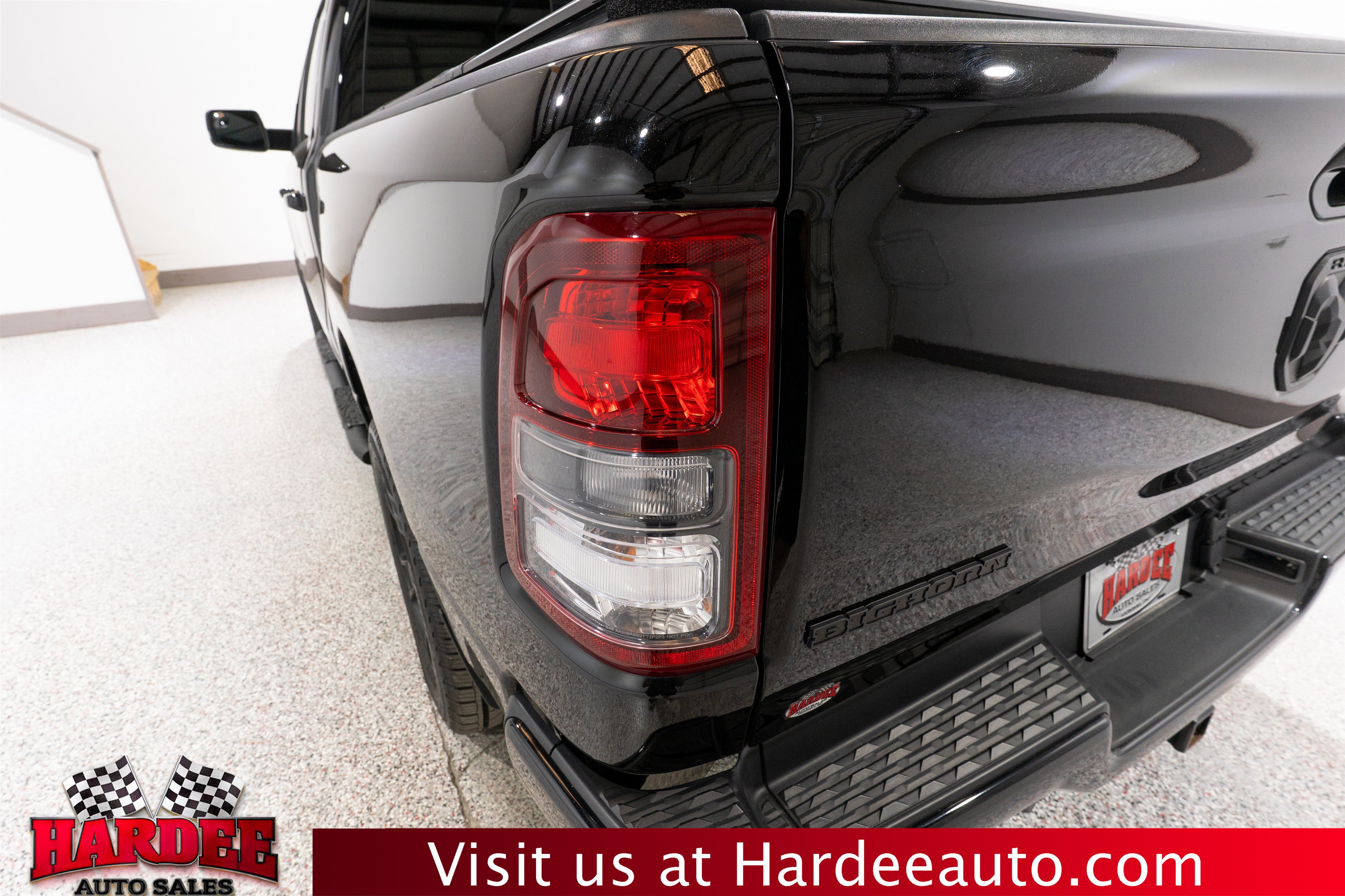 Used 2023 RAM 1500 Big Horn AWD/4WD image 9