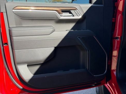 New 2026 GMC Sierra 1500 Elevation image 22