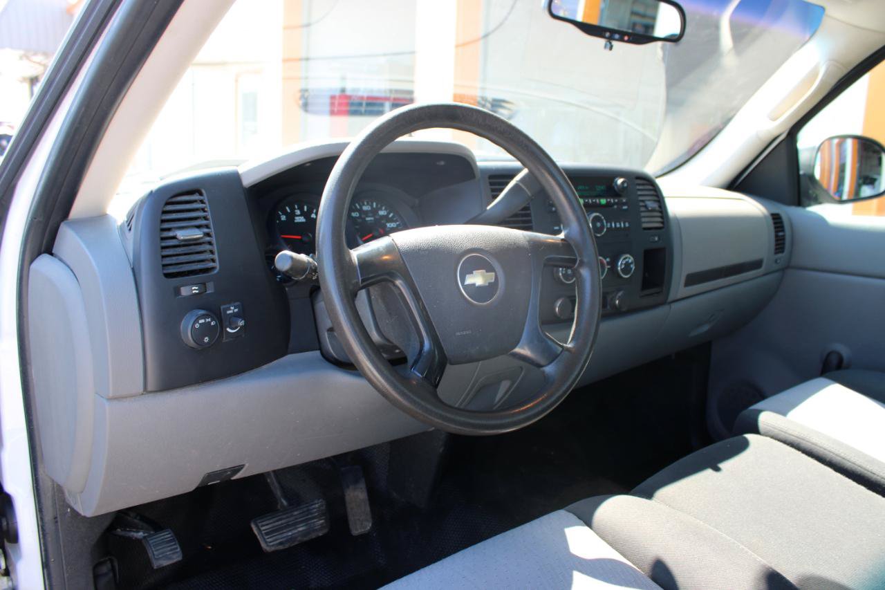 Used 2008 Chevrolet Silverado 1500 W/T RWD image 13