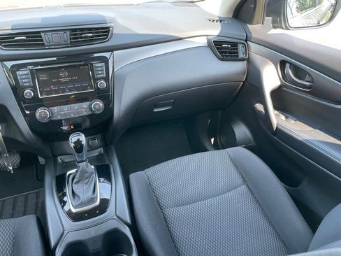 Used 2021 Nissan Rogue Sport S AWD/4WD image 9