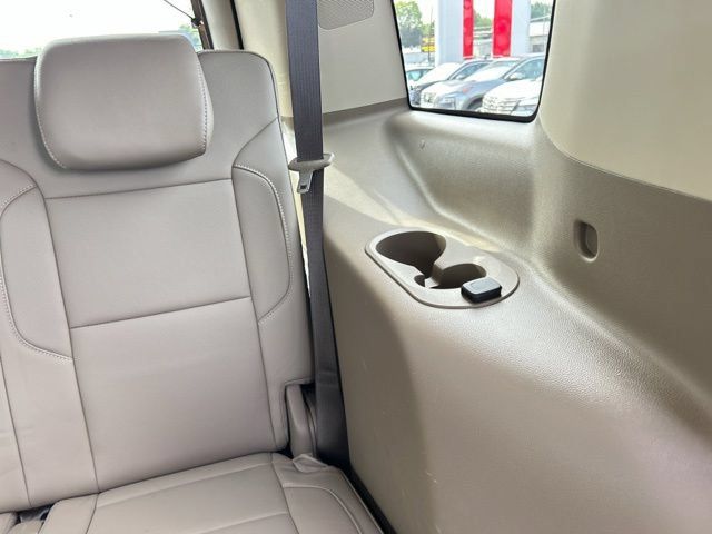 Used 2018 Chevrolet Tahoe Premier AWD/4WD image 25