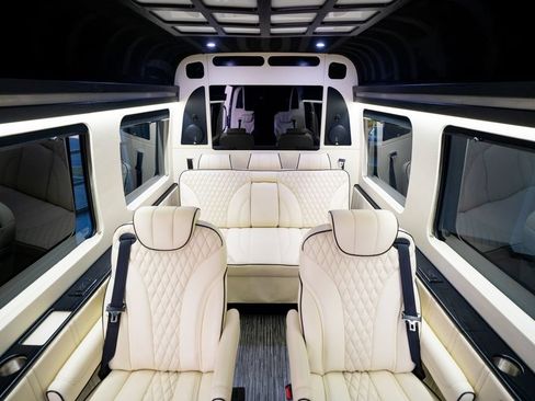 Used 2019 Mercedes-Benz Sprinter 170 image 40