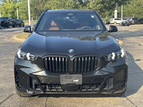 Used 2024 BMW X5 xDrive40i w/ M Sport Package AWD/4WD image 2