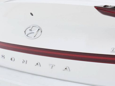 Used 2021 Hyundai Sonata SEL Plus w/ Tech Package FWD image 14