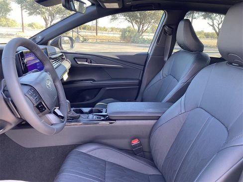 New 2026 Toyota Camry Hybrid image 10