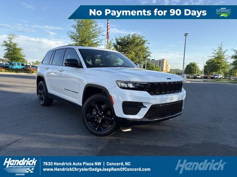 Certified 2025 Jeep Grand Cherokee Altitude image 1