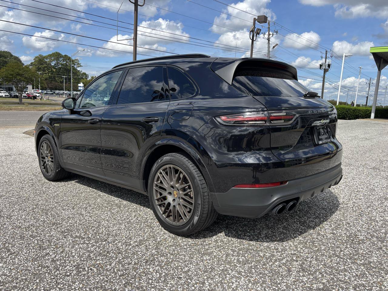 Used 2021 Porsche Cayenne E-Hybrid AWD/4WD image 3