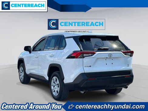 Used 2024 Toyota RAV4 LE AWD/4WD image 5