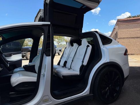 Used 2018 Tesla Model X P100D AWD/4WD image 17