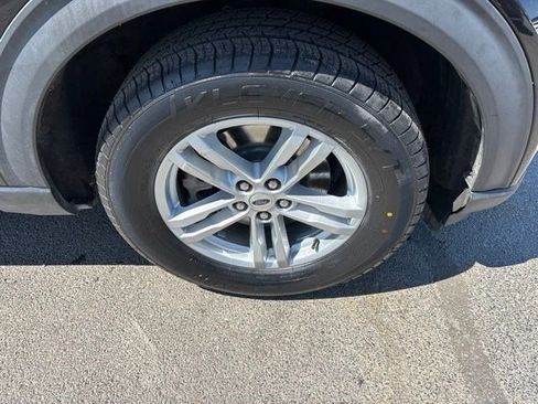 Used 2020 Ford Explorer XLT AWD/4WD image 44