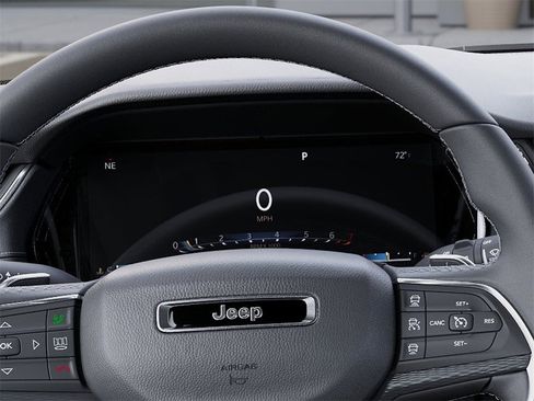 New 2025 Jeep Grand Cherokee Laredo X w/ Luxury Tech Group I image 17