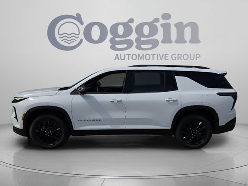 New 2026 Chevrolet Traverse LT w/ Midnight/Sport Edition FWD image 2