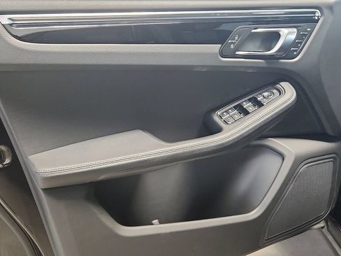 New 2026 Porsche Macan AWD/4WD image 13