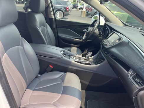 Used 2020 Buick Envision Essence image 10