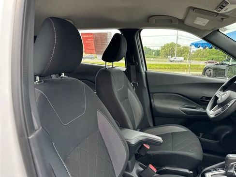 Used 2020 Nissan Kicks S FWD image 19