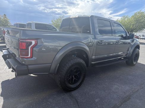 Used 2018 Ford F150 Raptor w/ Equipment Group 802A Luxury AWD/4WD image 6