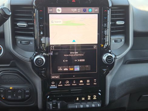 New 2026 RAM 2500 Tradesman AWD/4WD image 13
