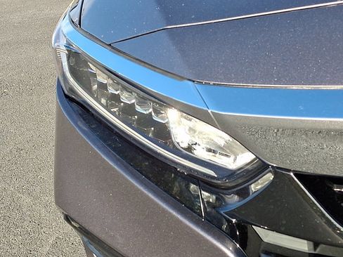 Certified 2020 Honda Accord EX image 9