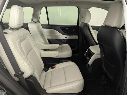 Used 2025 Lincoln Aviator Reserve w/ Jet Appearance Package AWD/4WD image 27