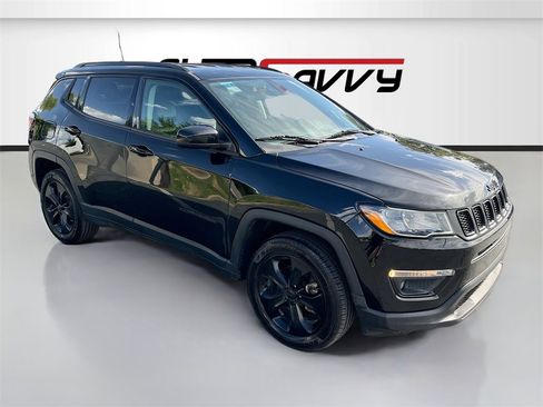 Used 2020 Jeep Compass Latitude image 1