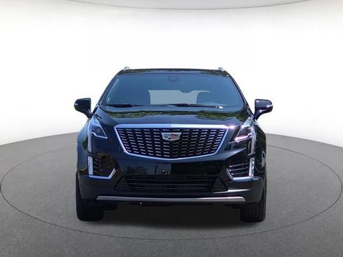 Used 2023 Cadillac XT5 Premium Luxury AWD/4WD image 2