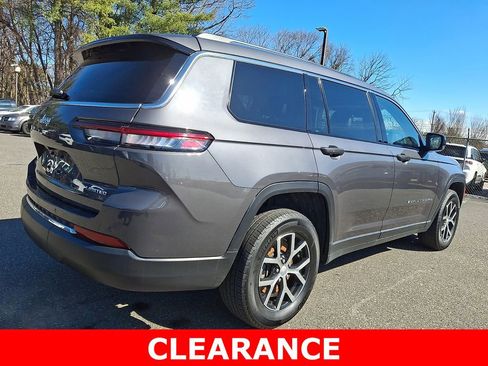 Used 2024 Jeep Grand Cherokee L Limited image 6