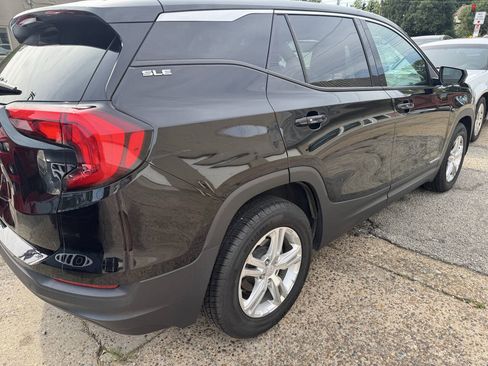 Used 2018 GMC Terrain SLE FWD image 4