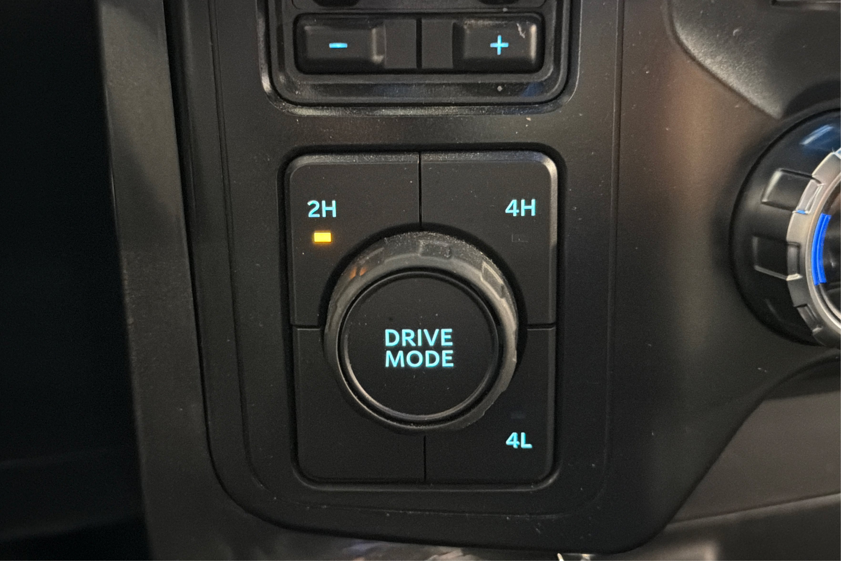 Used 2022 Ford F150 XLT w/ Equipment Group 302A High AWD/4WD image 32