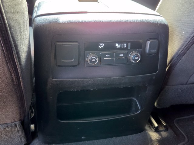 Used 2020 Chevrolet Tahoe LS AWD/4WD image 13