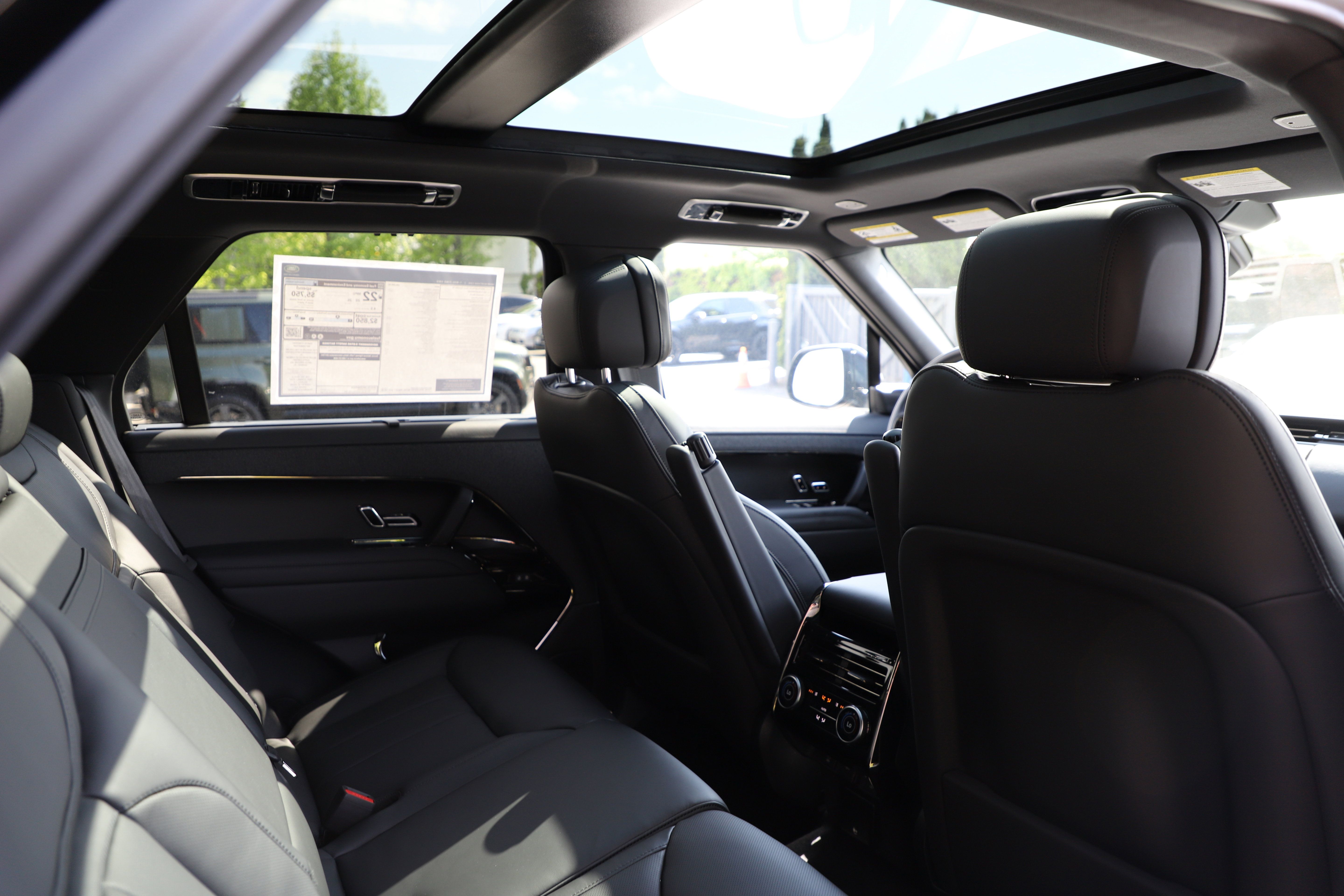 New 2026 Land Rover Range Rover Sport Dynamic SE AWD/4WD image 11