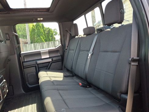 Used 2015 Ford F150 XLT w/ Equipment Group 302A Luxury AWD/4WD image 10