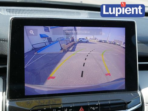 Used 2022 Jeep Compass Limited image 25