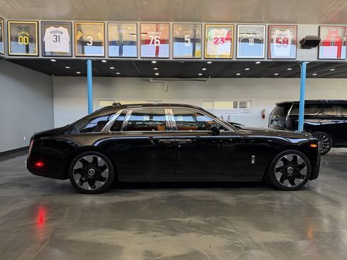 Used 2026 Rolls-Royce Phantom Sedan image 6