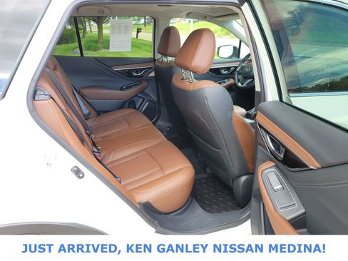 Used 2022 Subaru Outback Touring AWD/4WD image 19