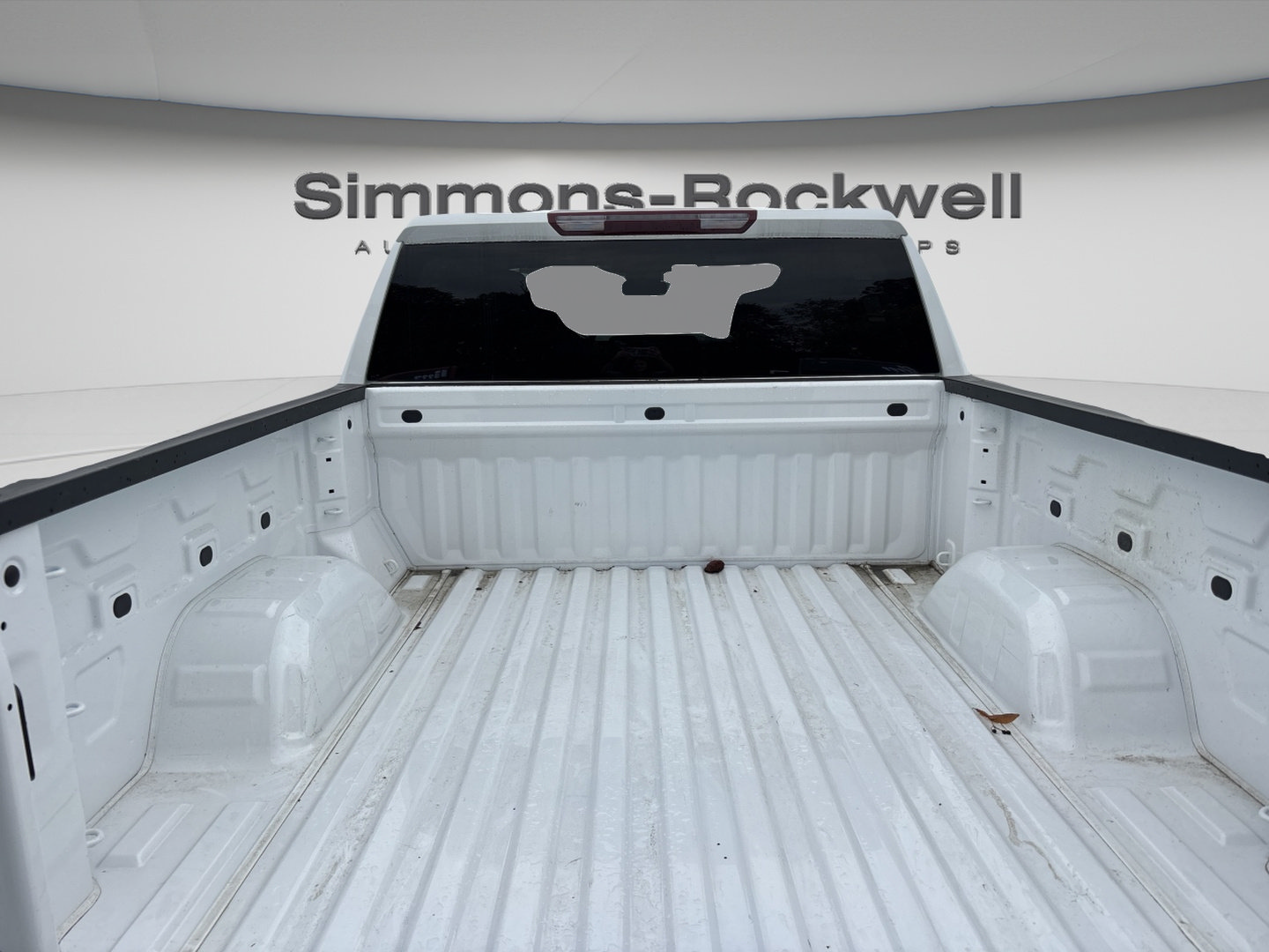 Used 2024 Chevrolet Silverado 1500 LT AWD/4WD image 10