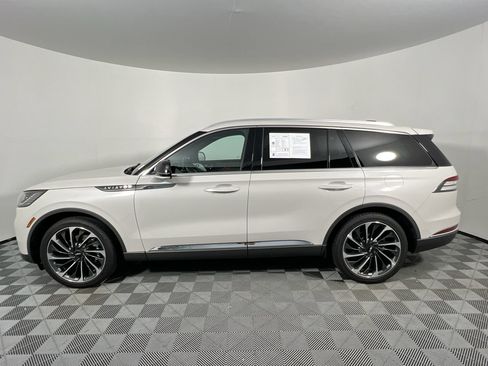 Used 2025 Lincoln Aviator Reserve w/ Luxury Package RWD image 6